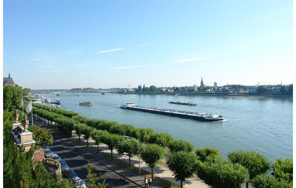 Senioren WG - Rheinpalais - Ausblick