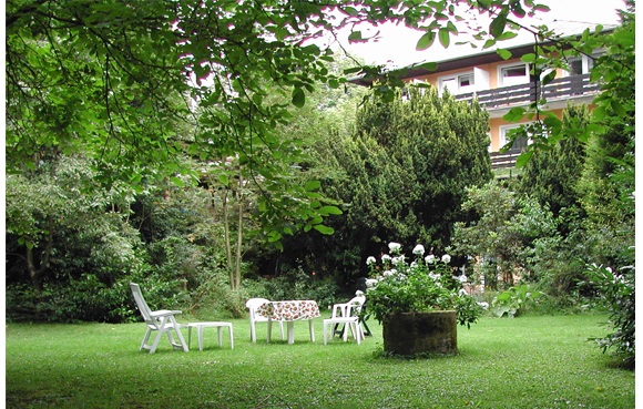 Senioren-WG in Sinspelt - Parkanlage