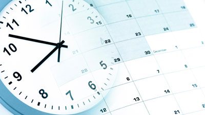 uhr-mit-kalender